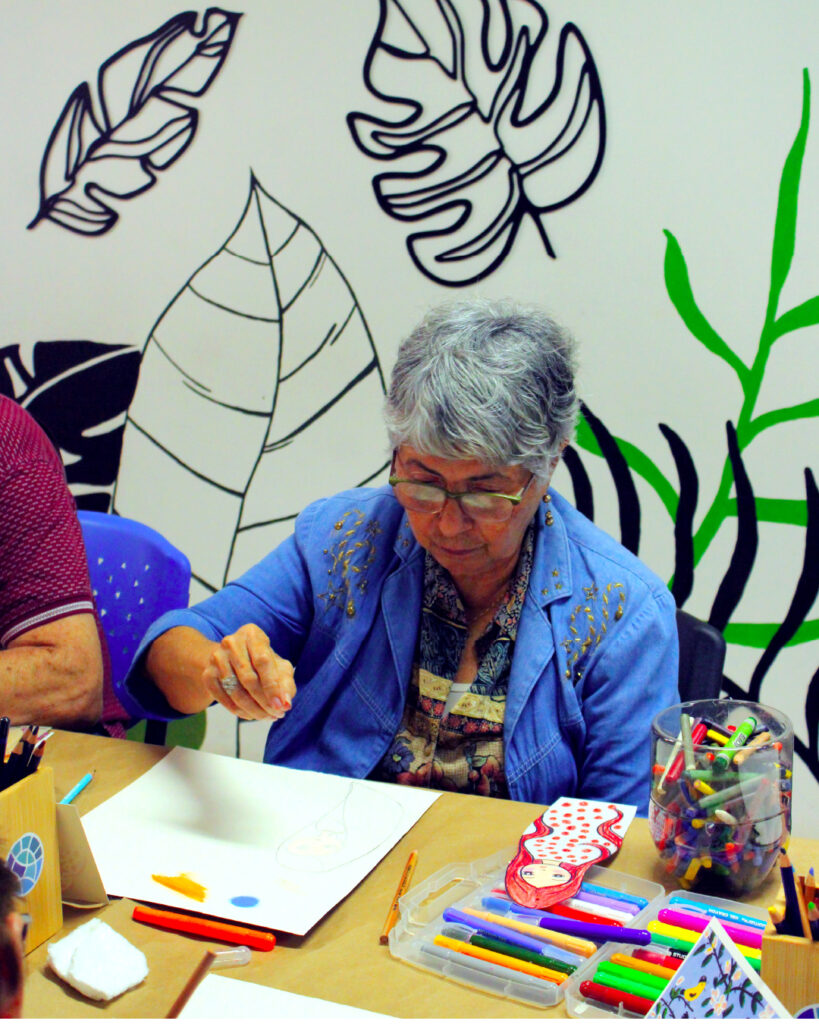 adultomayorMesa de trabajo 15 80