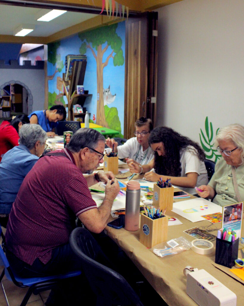 adultomayorMesa de trabajo 3 80