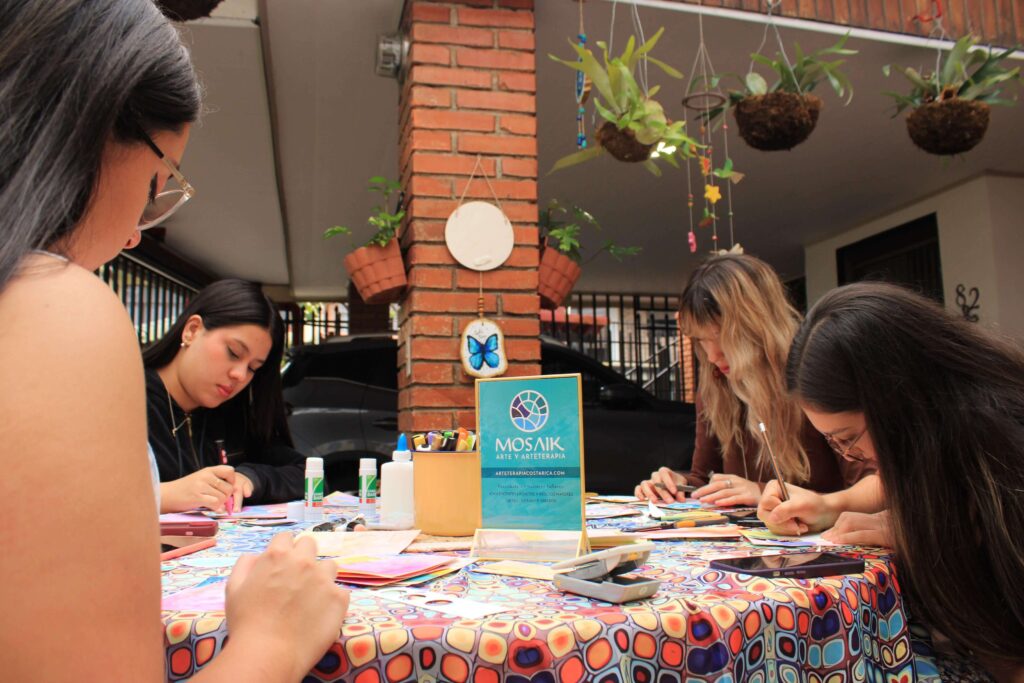 taller de arteterapiagrual