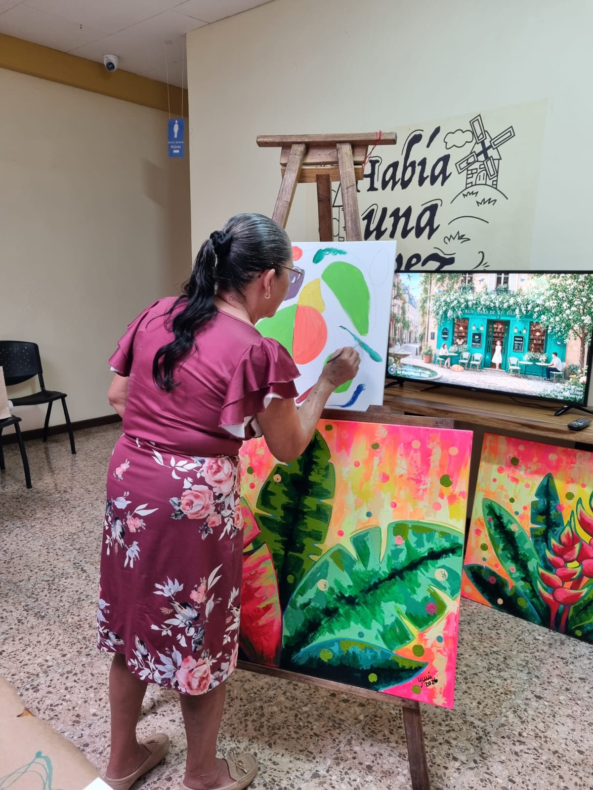 Pintura y expresión personal durante el taller Mi camino mi color